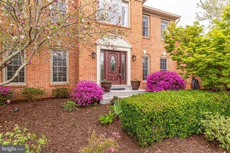 1166 Taji Ct, Herndon, VA 20170