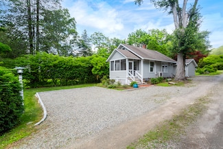 28 Woodside Ave, Westport, CT 06880
