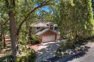30184 Skyline Dr, Running Springs, CA 92382