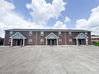 1048 W Creek Coyote Trail Unit D, Clarksville, TN 37042