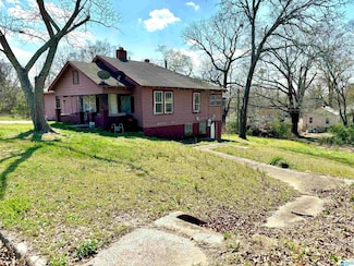2916 Gurnee Ave, Anniston, AL 36201