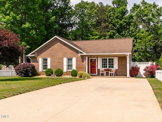 1290 Pyrtle Dr, Graham, NC 27253