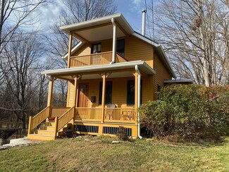45 Meadow St, Florence, MA 01062