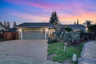 1071 Fuchsia Dr, Sunnyvale, CA 94086