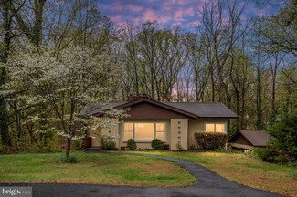 18341 Sharon Rd, Triangle, VA 22172
