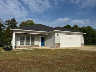67 Walden Woods Loop, Eufaula, AL 36027