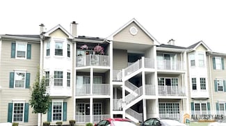 341 Wimbeldon Ct, North Brunswick, NJ 08902