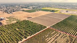 1 Indianola Ave, Sanger, CA 93657