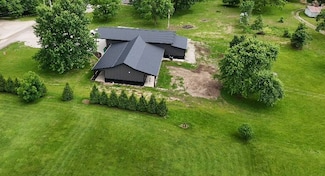 201 Delray Dr, Urich, MO 64788