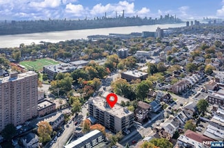 555 Gorge Rd Unit 4K, Cliffside Park, NJ 07010