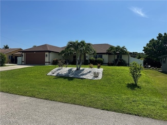 1917 NE 17th Ave, Cape Coral, FL 33909