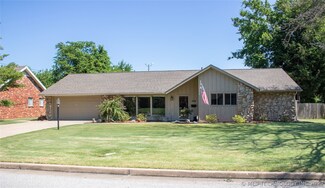 5737 E 58th St, Tulsa, OK 74135