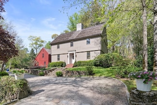 38 Old Rock Ln, Norwalk, CT 06850