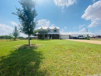 606 S Phelps St, Dilley, TX 78017