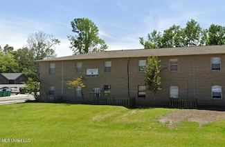 318 Porter Ave Unit 106, Ocean Springs, MS 39564