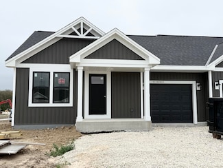 W219N16270 Primrose Ct, Jackson, WI 53037