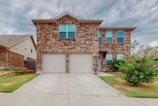 2933 Spotted Fawn Dr, Fort Worth, TX 76108
