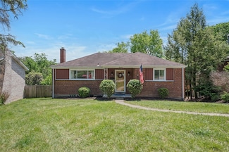 18 Cypress Dr, Carnegie, PA 15106