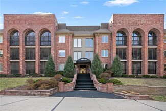 14316 E Conway Meadows Ct Unit 101, Chesterfield, MO 63017