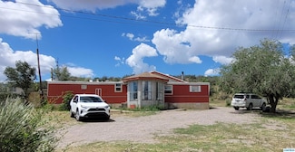 214 Todd Ave, Santa Clara, NM 88026