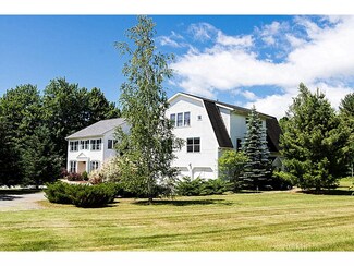 60 Homestead Ln Unit B, Waterbury Center, VT 05677