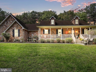 1596 Culp Rd, Berkeley Springs, WV 25411