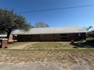 1102 Chilton St, Weatherford, TX 76086