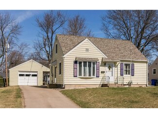 1464 Miami Dr NE, Cedar Rapids, IA 52402