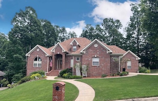 1 Woodstream Cove, Little Rock, AR 72211