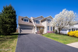 19 Candlewood Dr, Ballston Lake, NY 12019