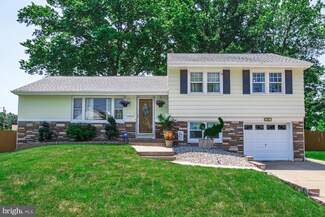 31 Dailey Dr, Trenton, NJ 08620