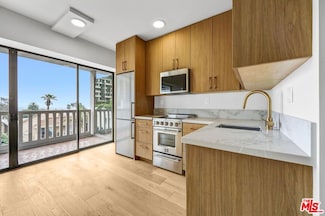 999 N Doheny Dr Unit 306, West Hollywood, CA 90069