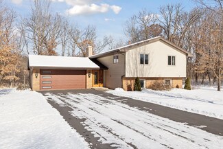 115 Puma Ln, Saint Paul, MN 55115