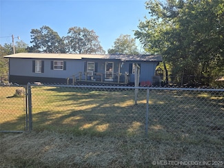 183 Mockingbird Ln, McAlester, OK 74501