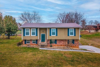 3634 Halifax Cir, Morristown, TN 37813