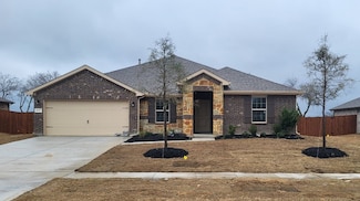 2001 Greenfield Dr, Red Oak, TX 75154