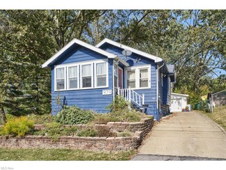 979 Iona Ave, Akron, OH 44314