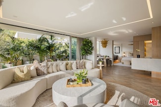 8787 Shoreham Dr Unit 501, West Hollywood, CA 90069