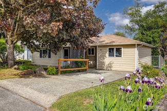 8826 29th Ave SW, Seattle, WA 98126