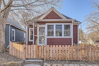 1020 29th Ave NE, Minneapolis, MN 55418