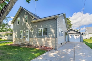 146 South St W, Amery, WI 54001