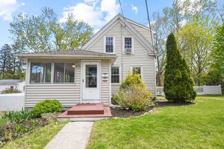 68 Cedar St, East Weymouth, MA 02189