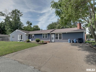 85 N Warsaw St, Nauvoo, IL 62354