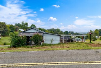 7952 Hill Rd, Knoxville, TN 37938