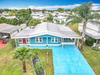 1680 Elkhart Cir, Tavares, FL 32778