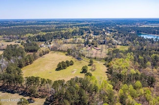 884 Cheshire Rd, Rocky Point, NC 28457