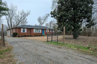 8733 Old Charlotte Pike, Pegram, TN 37143
