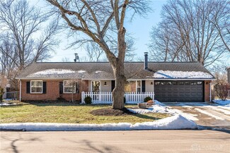 305 Tuxworth Rd, Dayton, OH 45458