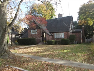 55 Burrell St, Melrose, MA 02176