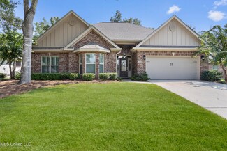 24668 Knollwood Dr, Pass Christian, MS 39571